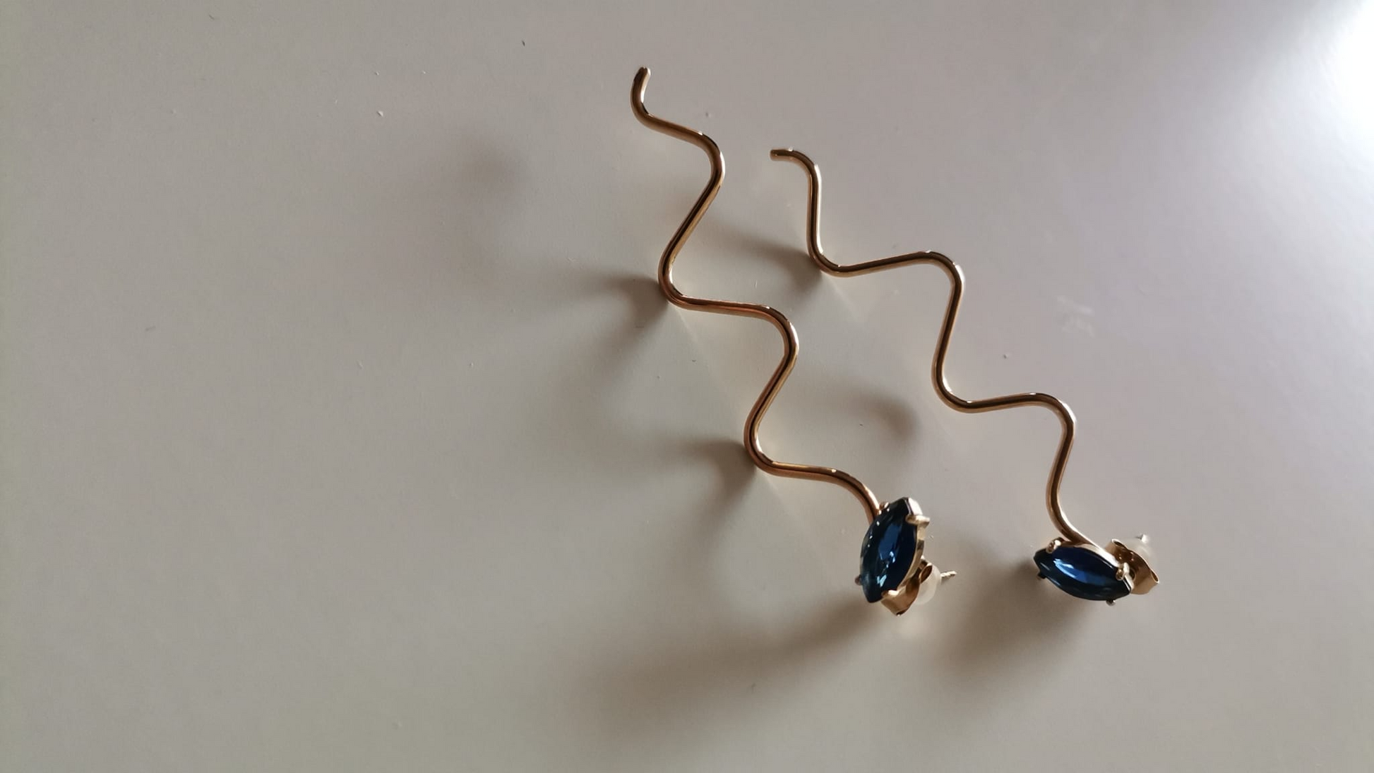 ORECCHINO ZIG ZAG